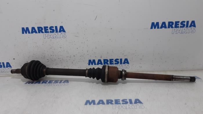 Gebruikte Steekas rechts-voor Citroen C4 Grand Picasso (UA) 1.8 16V Prijs € 30,00 Margeregeling aangeboden door Maresia Parts