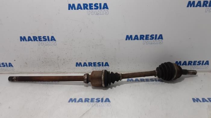 Gebruikte Aandrijfas rechts-voor Peugeot Boxer (U9) 3.0 HDi 160 Euro 4 Prijs € 317,63 Inclusief btw aangeboden door Maresia Parts