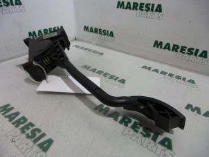 Gebruikte Gaspedaalpositie Sensor Alfa Romeo GT (937) 1.9 JTD 16V Multijet Prijs € 50,00 Margeregeling aangeboden door Maresia Parts