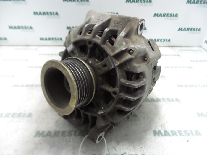 Gebruikte Dynamo Renault Scénic I (JA) 2.0 16V RX4 Prijs € 50,00 Margeregeling aangeboden door Maresia Parts
