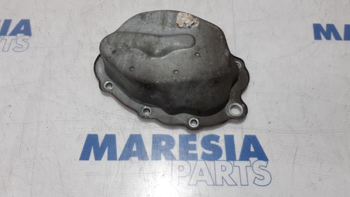 Gebruikte Versnellingsbakdeksel Citroen C4 Berline (NC) 1.6 16V VTi Prijs € 20,00 Margeregeling aangeboden door Maresia Parts
