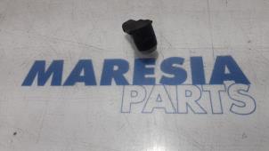 Gebruikte PDC Sensor Peugeot 308 CC (4B) 1.6 16V THP 150 Prijs € 25,00 Margeregeling aangeboden door Maresia Parts