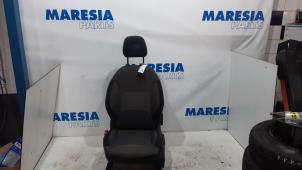 Gebruikte Voorstoel links Citroen C3 (SC) 1.0 Vti 68 12V Prijs € 131,25 Margeregeling aangeboden door Maresia Parts
