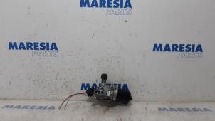 Gebruikte Ruitenwissermotor voor Citroen C3 (SC) 1.0 Vti 68 12V Prijs € 30,00 Margeregeling aangeboden door Maresia Parts