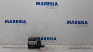 Gebruikte ABS Pomp Peugeot Bipper (AA) 1.4 HDi Prijs € 262,50 Margeregeling aangeboden door Maresia Parts