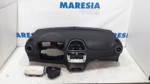 Gebruikte Airbag set + dashboard Fiat Punto Evo (199) 1.4 Prijs € 315,00 Margeregeling aangeboden door Maresia Parts