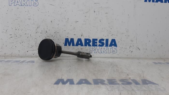 Gebruikte Zuiger Fiat Punto III (199) 0.9 TwinAir Prijs € 50,00 Margeregeling aangeboden door Maresia Parts