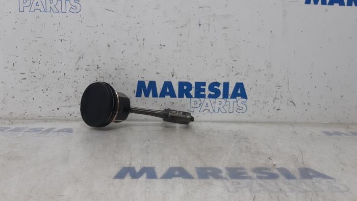Gebruikte Zuiger Fiat Punto III (199) 0.9 TwinAir Prijs € 50,00 Margeregeling aangeboden door Maresia Parts