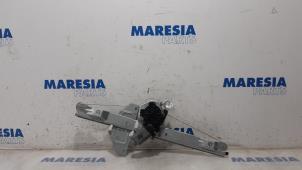 Gebruikte Raammechaniek 4Deurs rechts-voor Citroen C3 (SC) 1.0 Vti 68 12V Prijs € 40,00 Margeregeling aangeboden door Maresia Parts