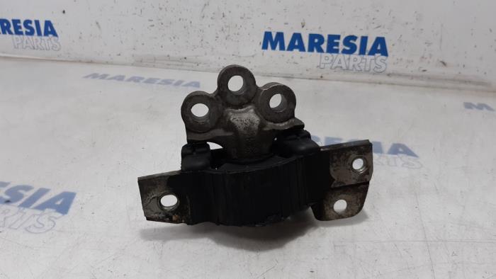 Gebruikte Motorsteun Fiat Punto Evo (199) 1.4 Prijs € 20,00 Margeregeling aangeboden door Maresia Parts