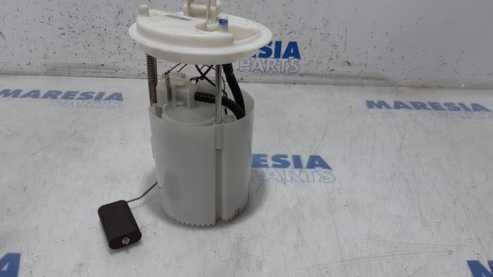 Gebruikte Tank element Pomp Fiat Punto Evo (199) 1.4 Prijs € 25,00 Margeregeling aangeboden door Maresia Parts