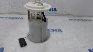 Gebruikte Tank element Pomp Fiat Punto Evo (199) 1.4 Prijs € 25,00 Margeregeling aangeboden door Maresia Parts