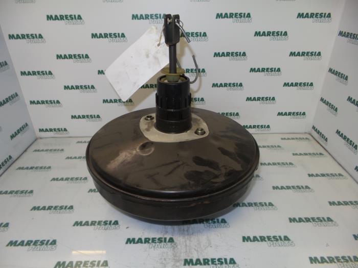 Gebruikte Rembooster Renault Megane II Grandtour (KM) 1.5 dCi 80 Prijs € 50,00 Margeregeling aangeboden door Maresia Parts