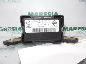 Gebruikte Esp computer Renault Espace (JK) 2.0 16V Turbo Prijs € 105,00 Margeregeling aangeboden door Maresia Parts