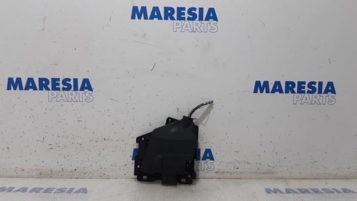 Gebruikte Delco Citroen C3 (SC) 1.4 16V VTi Prijs € 50,00 Margeregeling aangeboden door Maresia Parts