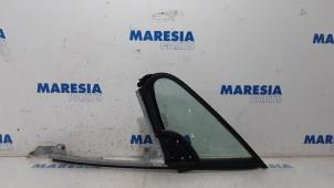 Gebruikte Driehoeks Ruit links-voor Peugeot 307 CC (3B) 2.0 16V Prijs € 60,00 Margeregeling aangeboden door Maresia Parts