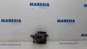 Gebruikte Remklauw (Tang) rechts-achter Citroen C3 (SC) 1.6 HDi 92 Prijs € 19,90 Margeregeling aangeboden door Maresia Parts
