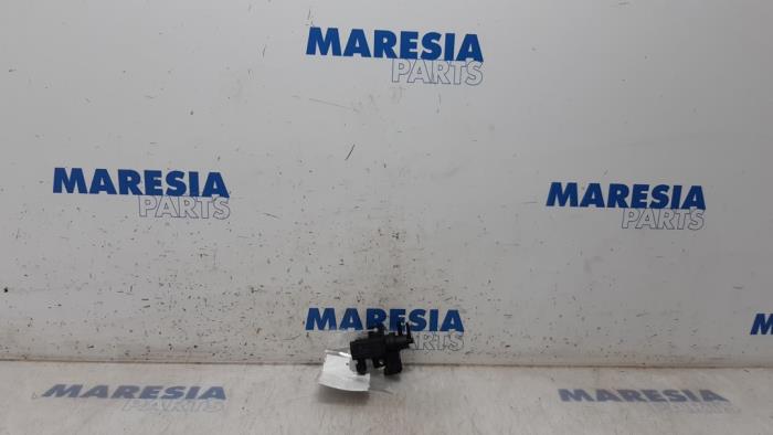 Gebruikte Turbodrukregelaar Fiat Panda (312) 0.9 TwinAir Turbo 85 Prijs € 25,00 Margeregeling aangeboden door Maresia Parts