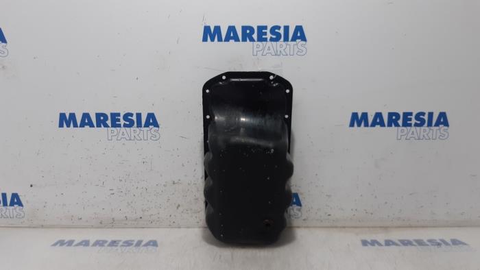 Gebruikte Carterpan Peugeot 207 SW (WE/WU) 1.4 16V Vti Prijs € 24,99 Margeregeling aangeboden door Maresia Parts