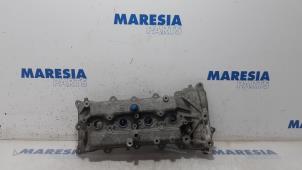 Gebruikte Kleppendeksel Renault Megane III Berline (BZ) 1.4 16V TCe 130 Prijs € 64,95 Margeregeling aangeboden door Maresia Parts