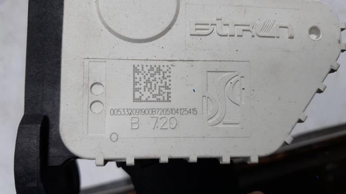 Sensor Gaspedaalpositie van een Fiat Ducato (250) 2.3 D 130 Multijet 2015