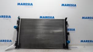 Gebruikte Radiateur Citroen C4 Grand Picasso (3A) 1.2 12V PureTech 130 Prijs € 50,00 Margeregeling aangeboden door Maresia Parts