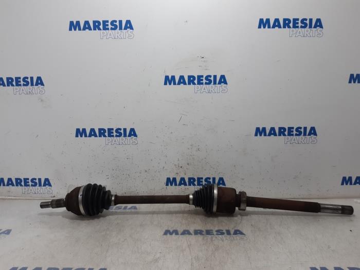 RENAULT Trafic 3 generation (2014-2023) Front Right Driveshaft 391005010R 25171512