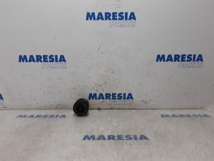 Gebruikte Zuiger Fiat Doblo Cargo (263) 1.3 MJ 16V DPF Euro 5 Prijs € 48,40 Inclusief btw aangeboden door Maresia Parts