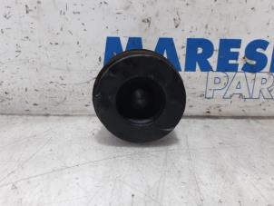 Gebruikte Zuiger Alfa Romeo MiTo (955) 1.3 JTDm 16V Eco Prijs € 25,00 Margeregeling aangeboden door Maresia Parts