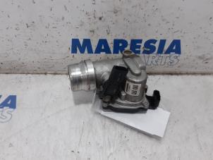 Gebruikte Gasklephuis Renault Megane IV Estate (RFBK) 1.5 Energy dCi 110 Prijs € 50,00 Margeregeling aangeboden door Maresia Parts