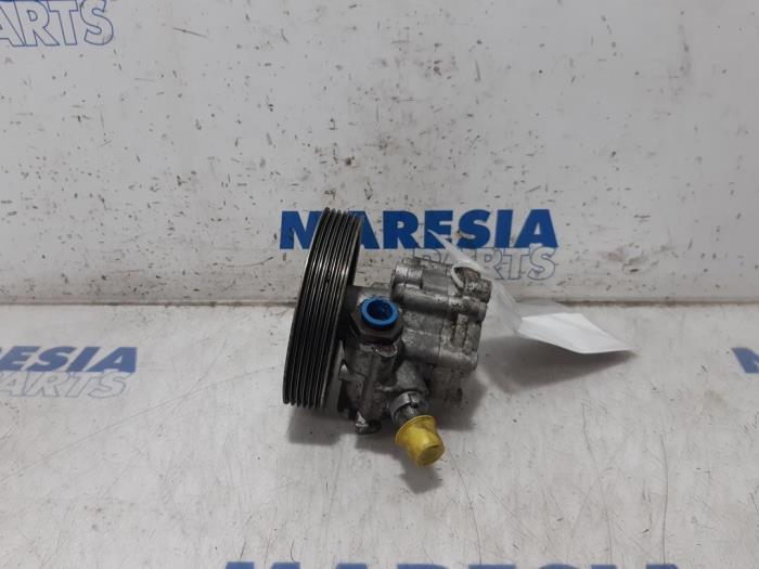 Stuurbekrachtiging Pomp van een Peugeot Partner (GC/GF/GG/GJ/GK) 1.6 HDI 75 16V 2008