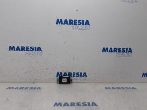 Gebruikte Alarm module Peugeot 3008 I (0U/HU) 1.6 16V THP 155 Prijs € 75,00 Margeregeling aangeboden door Maresia Parts