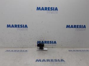 Gebruikte Koelvinweerstand Citroen C4 Picasso (3D/3E) 1.6 e-Hdi, BlueHDi 115 Prijs € 20,00 Margeregeling aangeboden door Maresia Parts