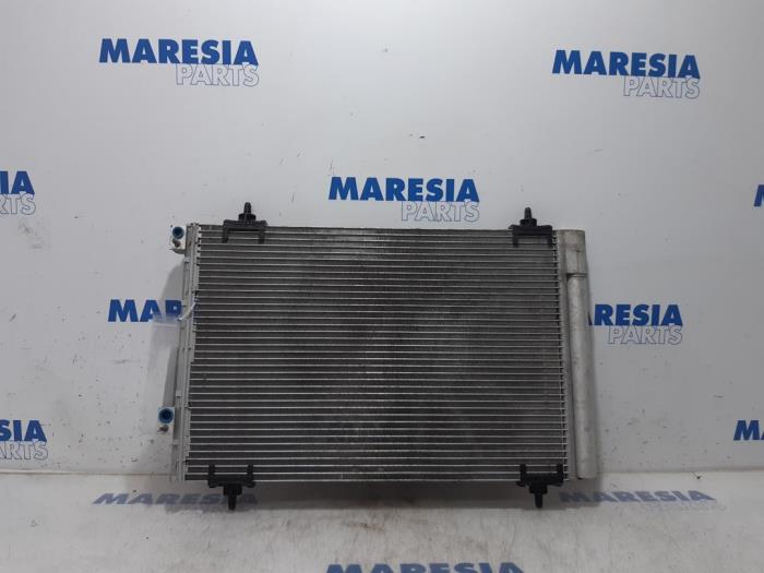 Gebruikte Airco Condensor Peugeot 3008 I (0U/HU) 1.6 16V THP 155 Prijs € 35,00 Margeregeling aangeboden door Maresia Parts