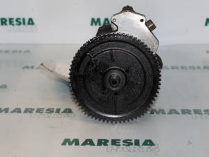 Gebruikte Brandstofpomp Mechanisch Renault Laguna II Grandtour (KG) 2.2 dCi 150 16V Prijs € 131,25 Margeregeling aangeboden door Maresia Parts