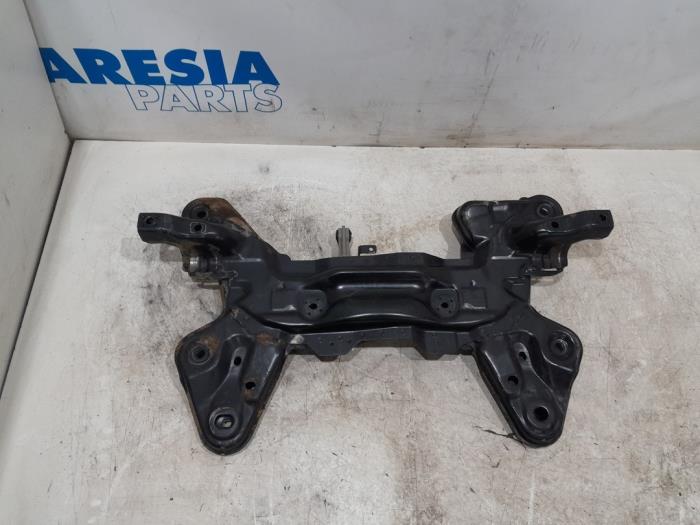 Gebruikte Subframe Citroen C4 Cactus (0B/0P) 1.6 Blue Hdi 100 Prijs € 70,00 Margeregeling aangeboden door Maresia Parts