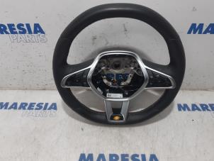 Gebruikte Stuurwiel Renault Clio V (RJAB) 1.0 TCe 100 12V Prijs € 210,00 Margeregeling aangeboden door Maresia Parts