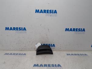 Gebruikte Schakelaar Citroen C4 Picasso (3D/3E) 1.6 BlueHDI 115 Prijs € 50,00 Margeregeling aangeboden door Maresia Parts