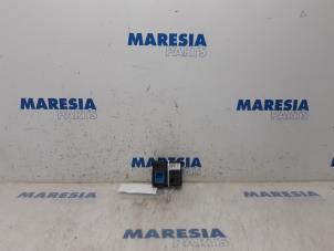 Gebruikte Computer Kachel Citroen C4 Cactus (0B/0P) 1.6 Blue Hdi 100 Prijs € 24,95 Margeregeling aangeboden door Maresia Parts