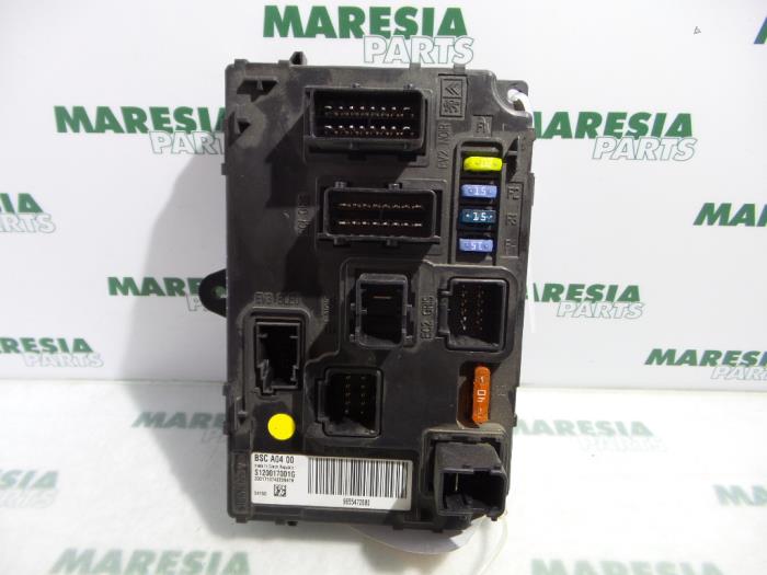 Gebruikte Computer Diversen Peugeot 407 SW (6E) 2.2 16V Prijs € 105,00 Margeregeling aangeboden door Maresia Parts
