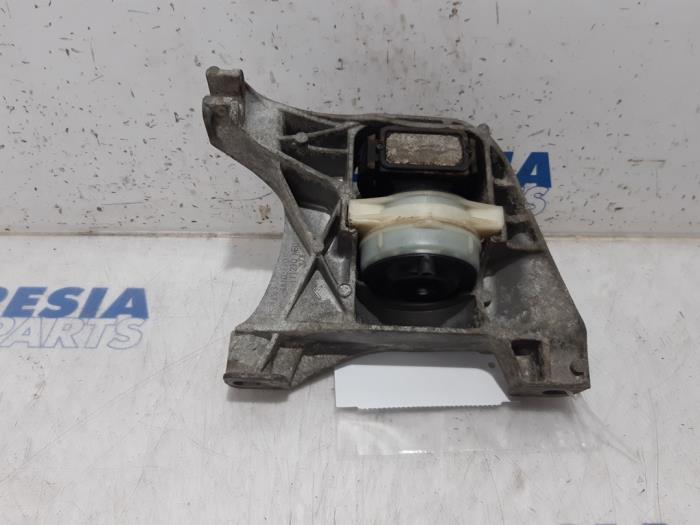 Gebruikte Motorrubber Citroen C4 Picasso (3D/3E) 1.6 BlueHDI 115 Prijs € 29,00 Margeregeling aangeboden door Maresia Parts