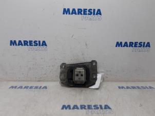 Gebruikte Motorsteun Citroen C4 Picasso (3D/3E) 1.6 BlueHDI 115 Prijs € 35,00 Margeregeling aangeboden door Maresia Parts