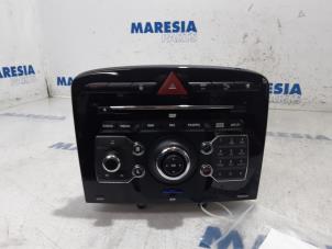 Gebruikte Radio CD Speler Peugeot RCZ (4J) 1.6 16V THP Prijs € 735,00 Margeregeling aangeboden door Maresia Parts