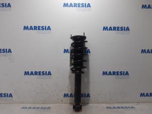 Gebruikte Mac Phersonpoot links-voor Peugeot 508 (8D) 2.2 HDiF 16V GT Prijs € 75,00 Margeregeling aangeboden door Maresia Parts