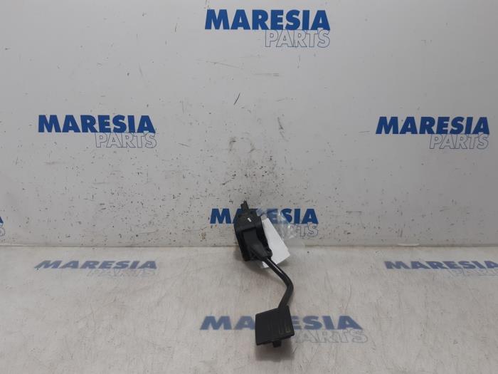 Gebruikte Gaspedaalpositie Sensor Peugeot 508 (8D) 2.2 HDiF 16V GT Prijs € 35,00 Margeregeling aangeboden door Maresia Parts