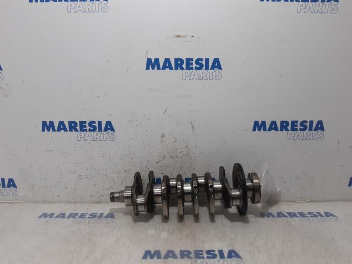 Gebruikte Krukas Fiat Stilo MW (192C) 1.9 JTD 16V 140 Multijet Prijs € 183,75 Margeregeling aangeboden door Maresia Parts