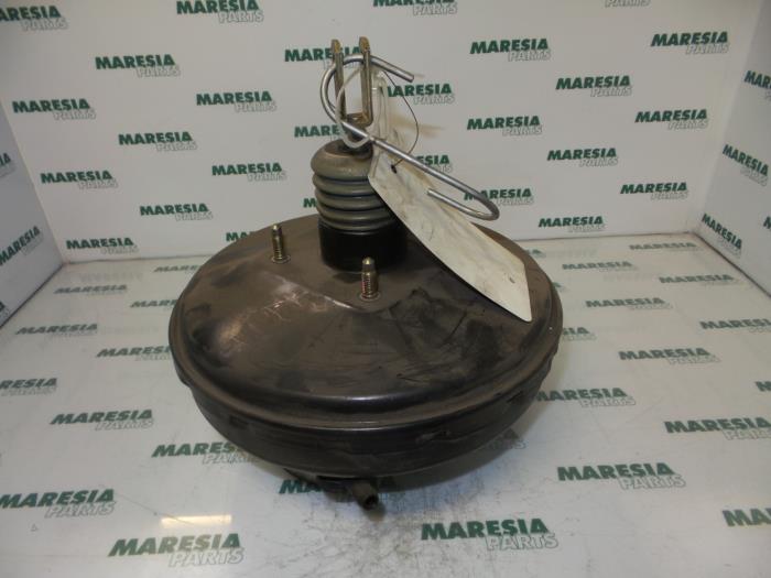Gebruikte Rembol Renault Megane Scenic Prijs € 35,00 Margeregeling aangeboden door Maresia Parts