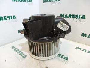 Gebruikte Blower Fiat Punto II (188) 1.3 JTD Multijet 16V Prijs € 25,00 Margeregeling aangeboden door Maresia Parts