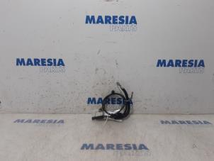 Gebruikte Accu sensor Peugeot RCZ (4J) 1.6 16V THP Prijs € 50,00 Margeregeling aangeboden door Maresia Parts