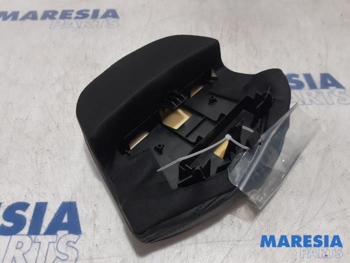 Hoofdsteun van een Peugeot RCZ (4J) 1.6 16V THP 2010